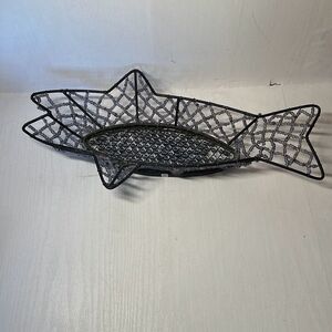 Fish Shape Metal Wire Beaded Basket Decor 16” Serving Tray‎ Bread Fruit